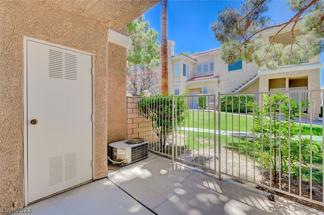 251 South Green Valley Parkway 1412