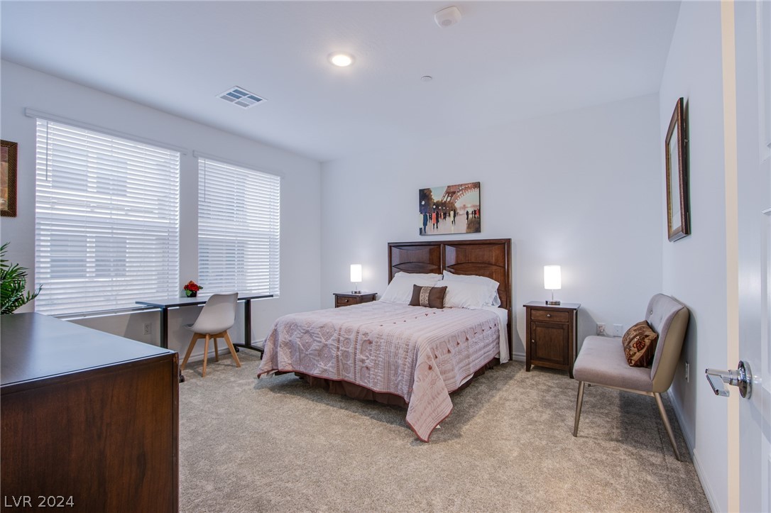 2555 Hampton Road 8109