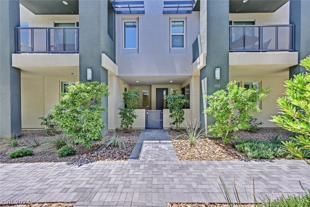 11302 Kraft Mountain Avenue 102