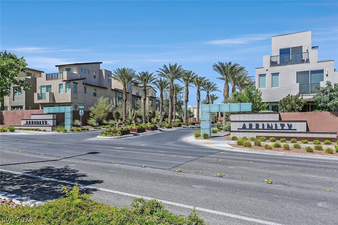 11302 Kraft Mountain Avenue 102