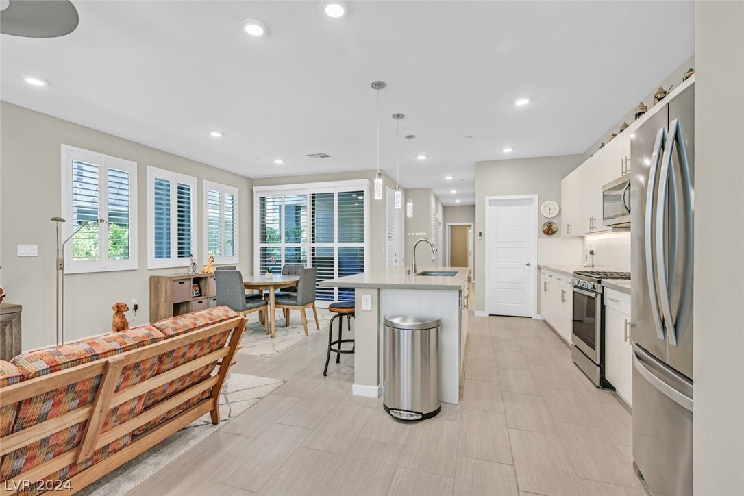 11302 Kraft Mountain Avenue 102
