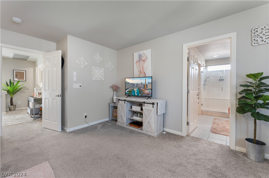 5538 Dreaming Tree Street