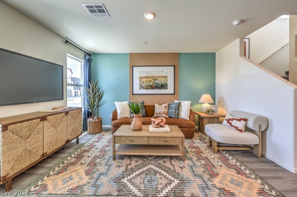 2562 Angels Trumpet Avenue 60