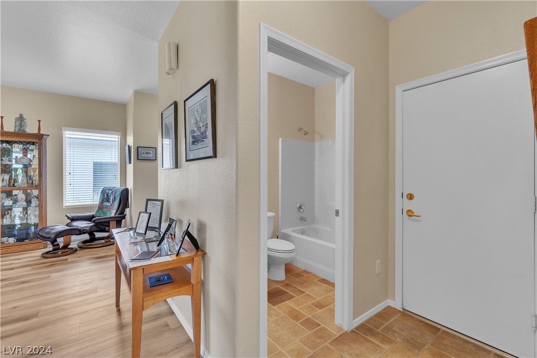 2755 Thunder Bay Avenue