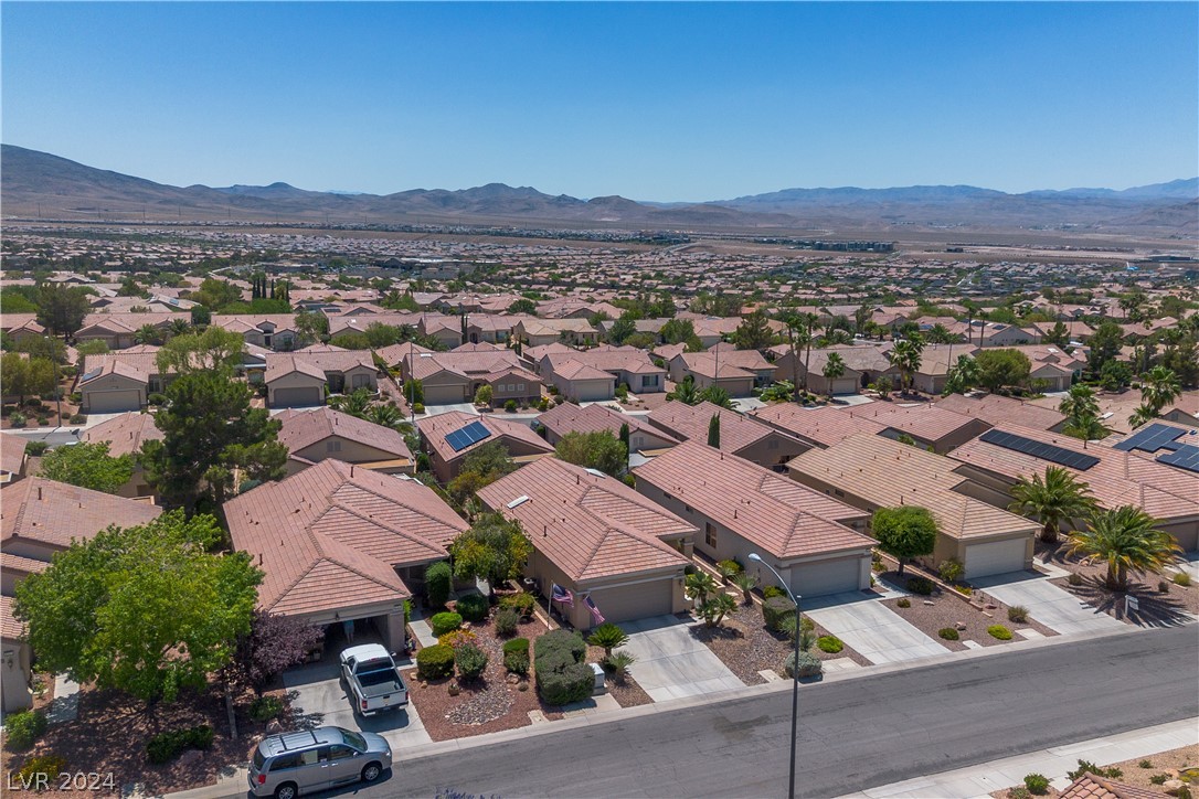 2755 Thunder Bay Avenue