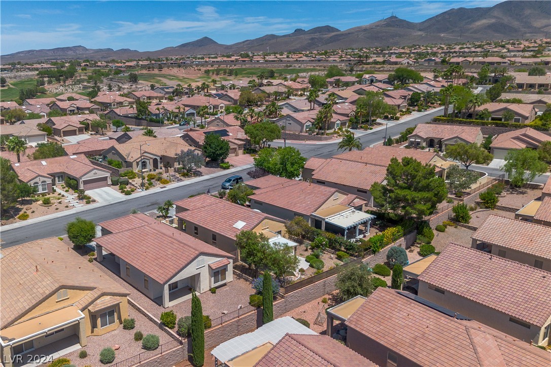 2755 Thunder Bay Avenue