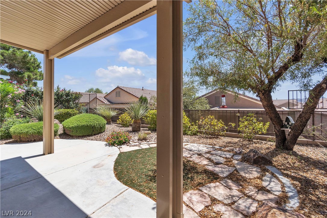 2755 Thunder Bay Avenue