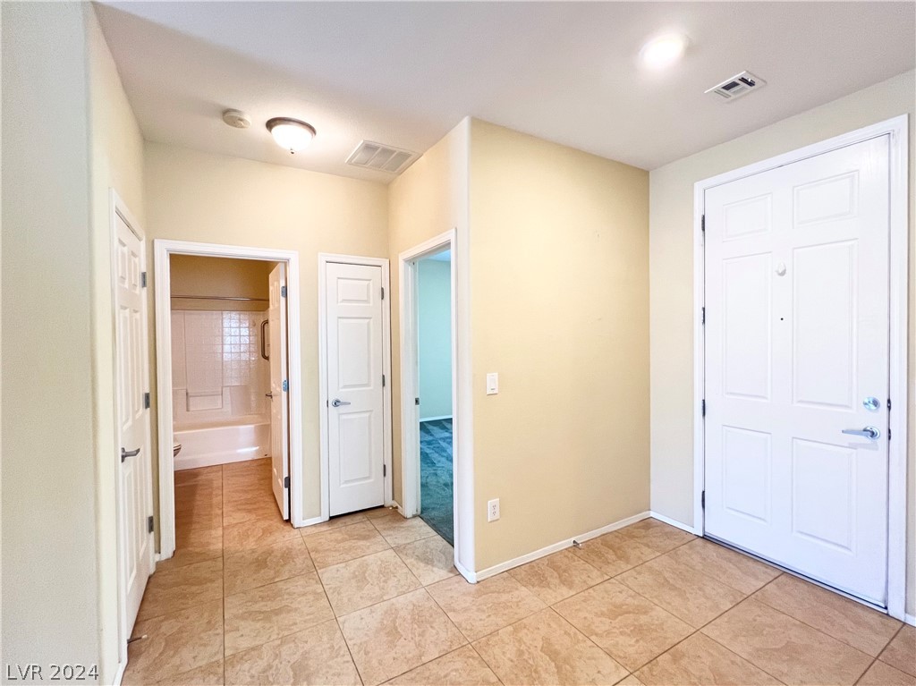2219 Carrizo Way