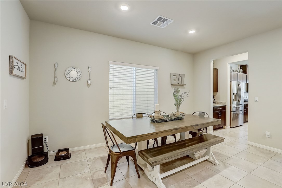 4043 Beech Fern Avenue