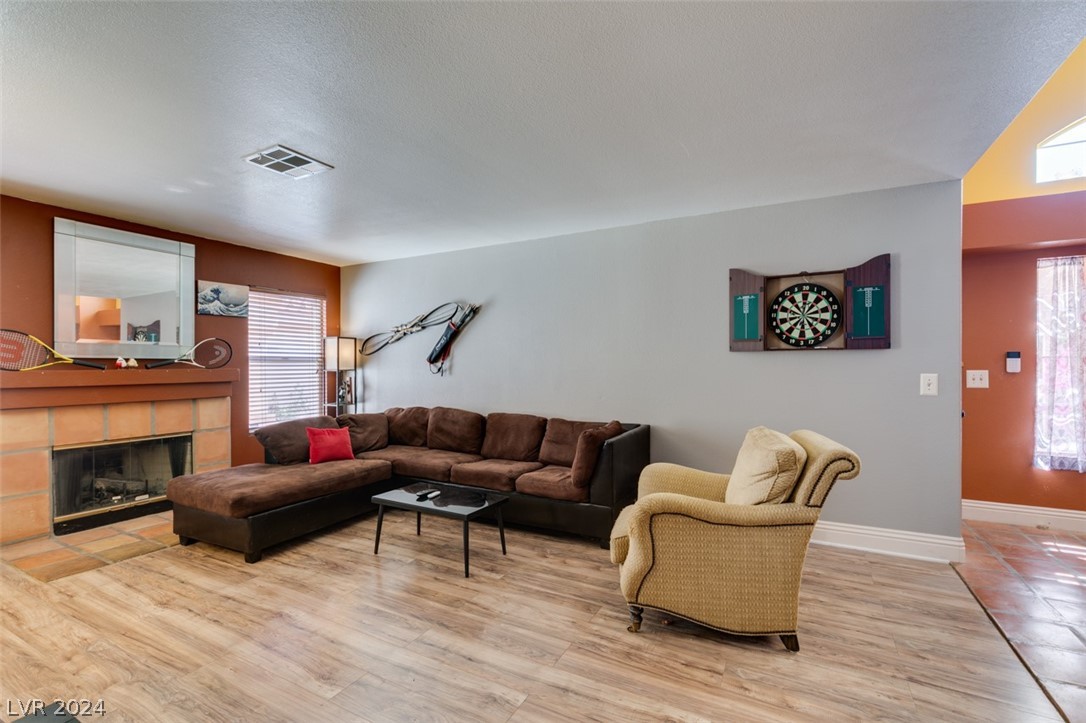 8364 Monico Valley Court