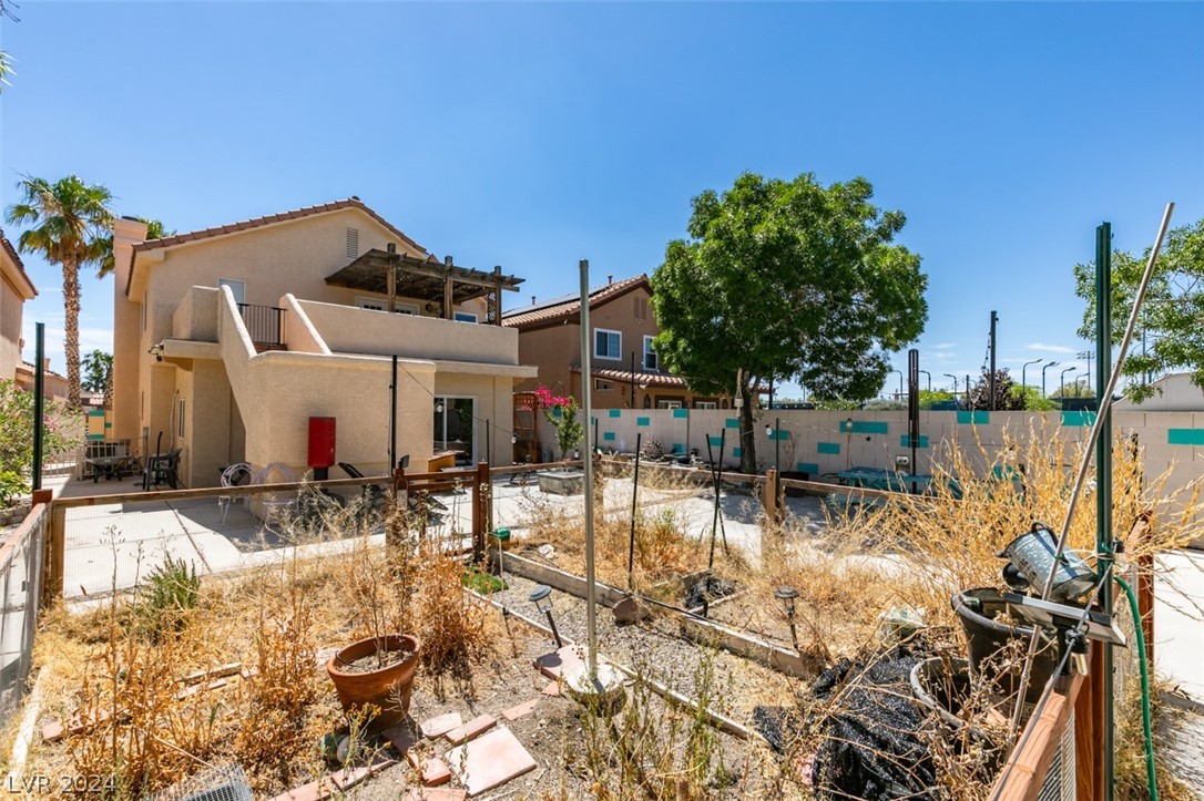 8364 Monico Valley Court