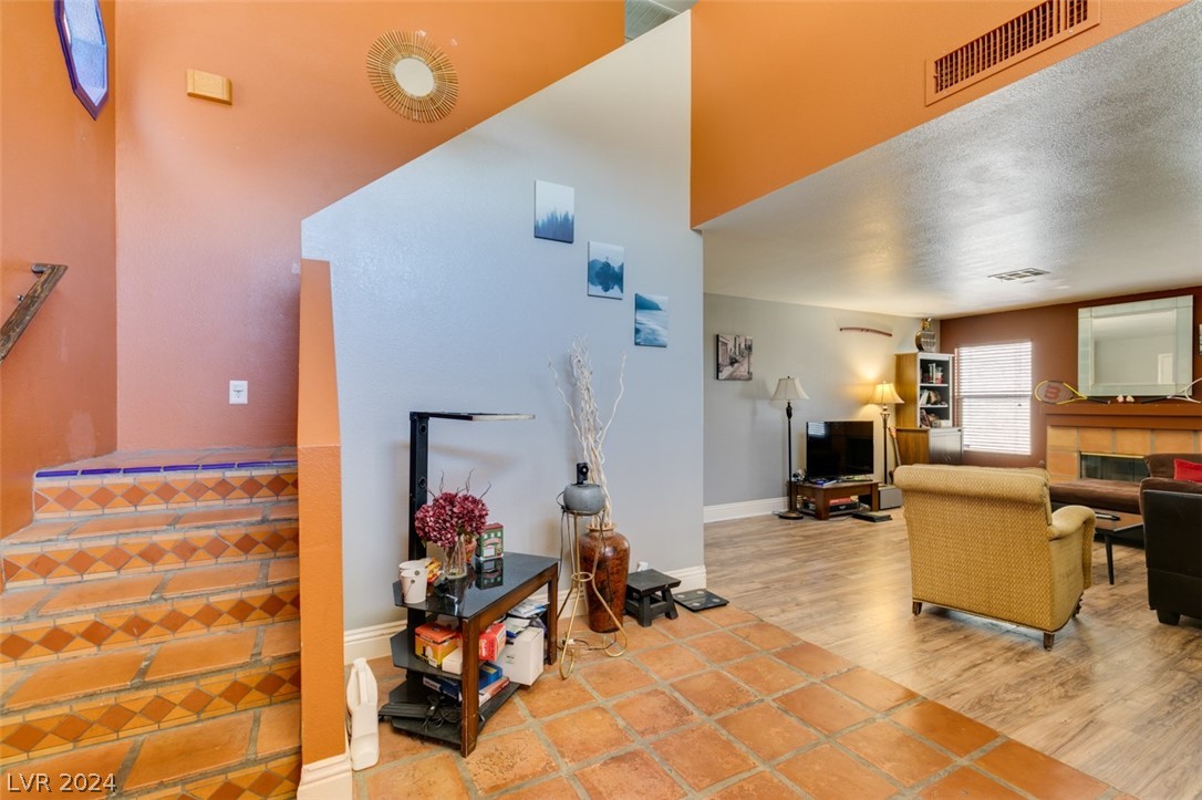 8364 Monico Valley Court