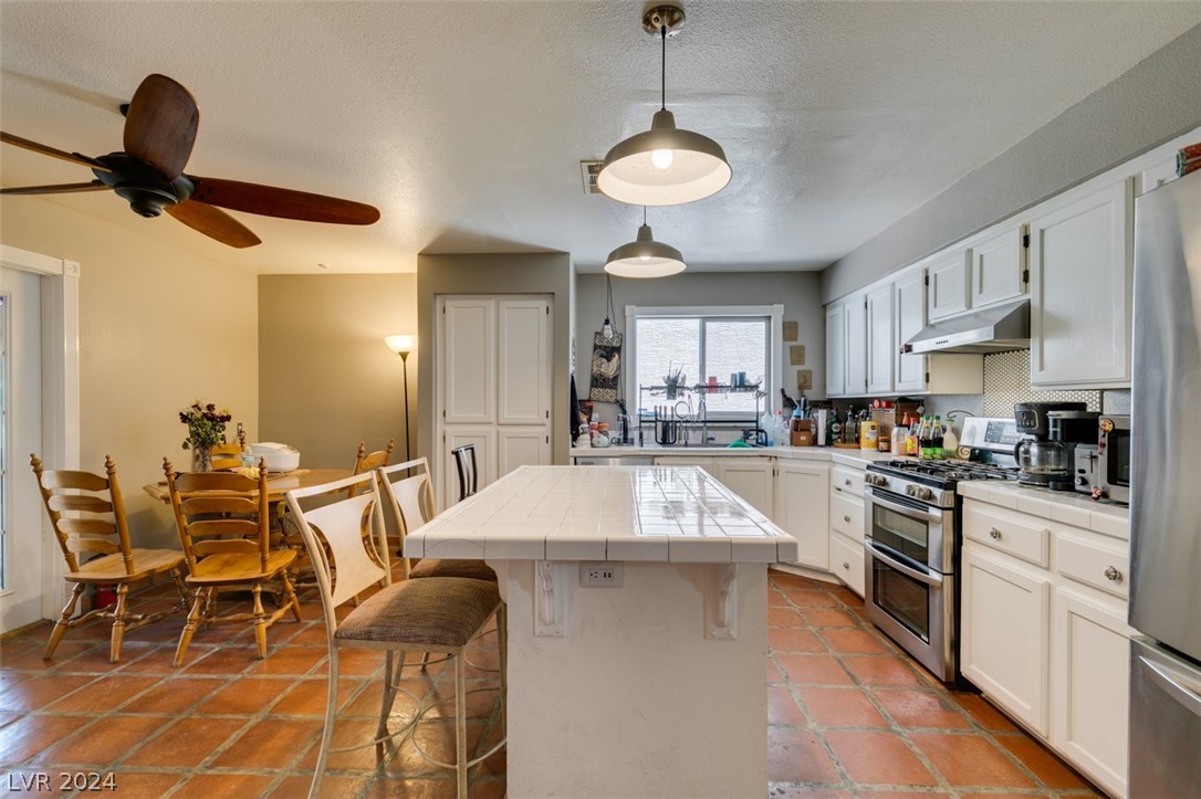 8364 Monico Valley Court