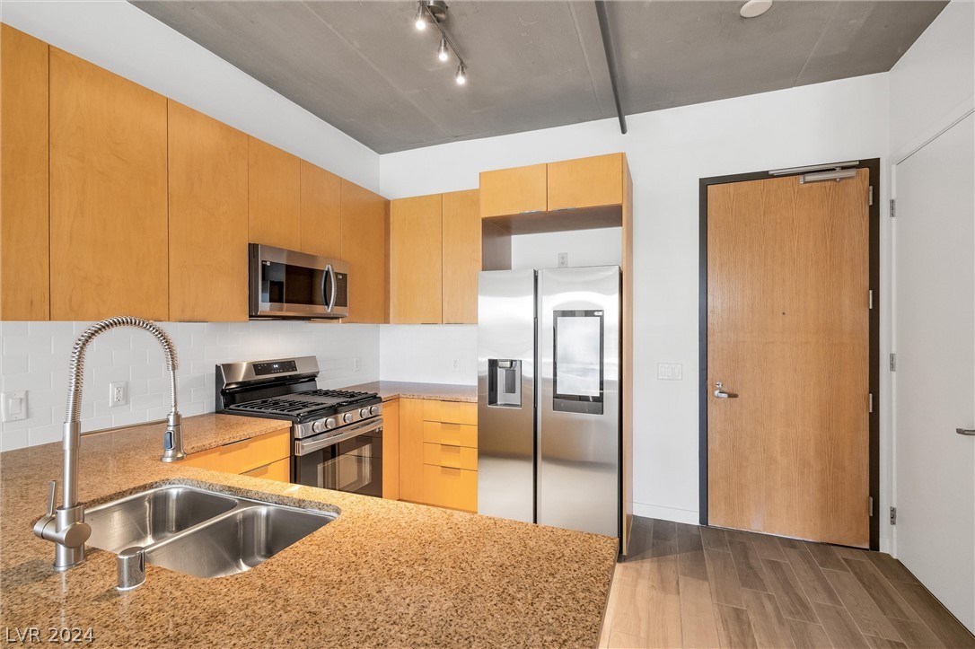 353 East Bonneville Avenue 247