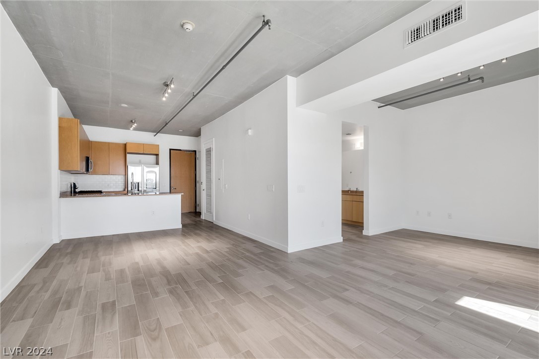 353 East Bonneville Avenue 247