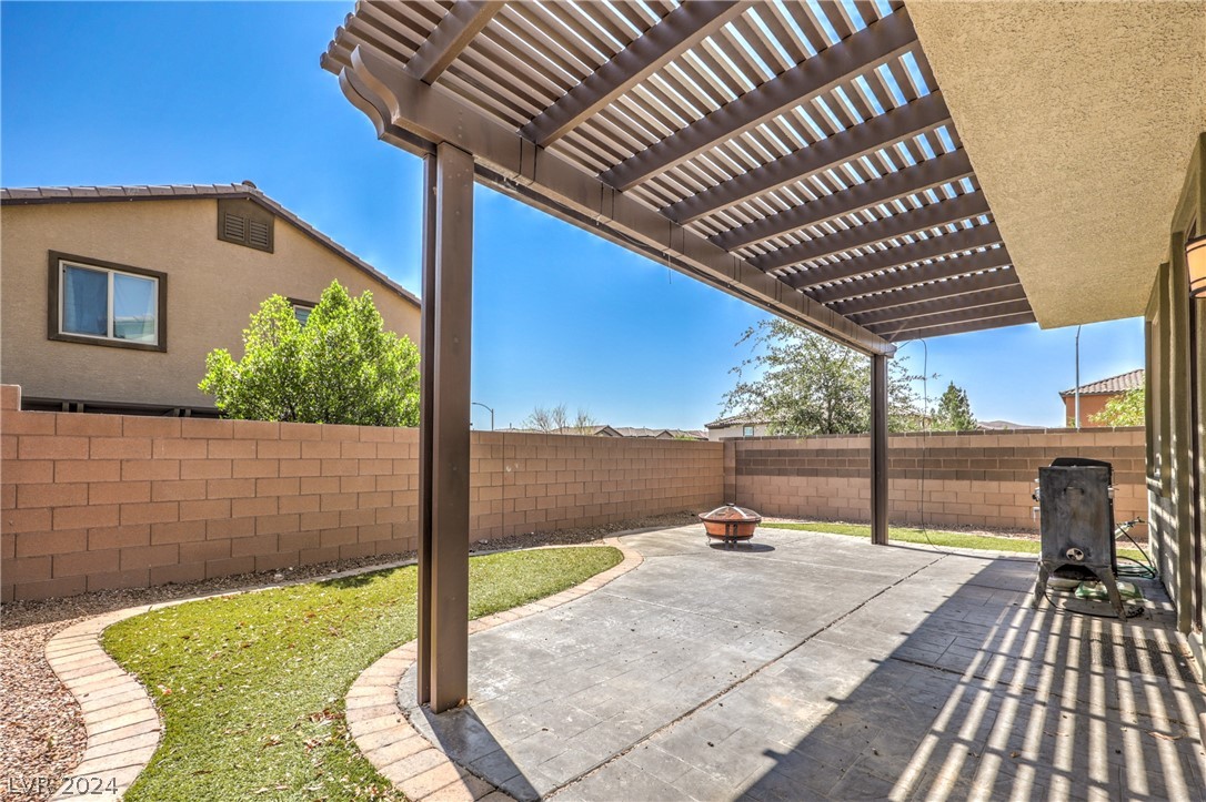 9286 White Sapphire Court