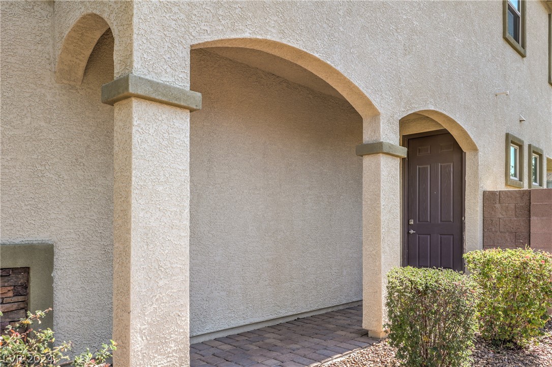 9286 White Sapphire Court