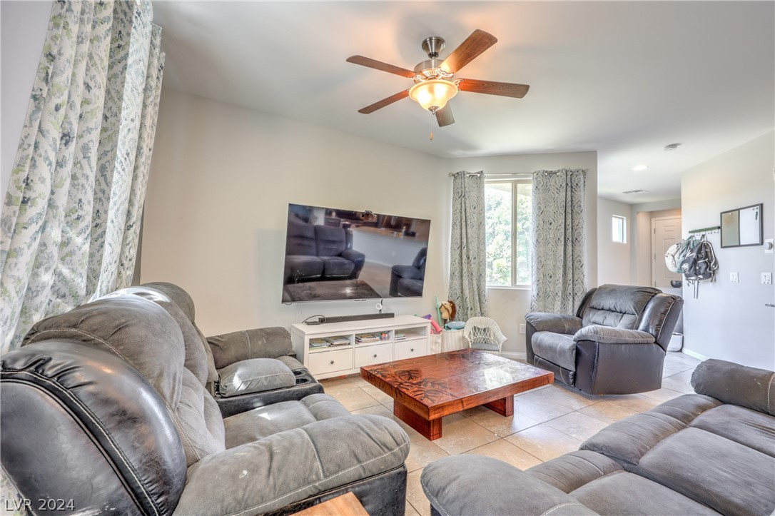 9286 White Sapphire Court