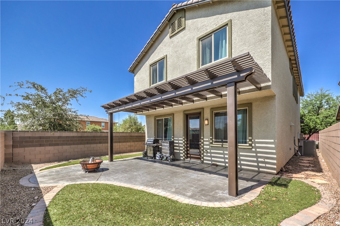 9286 White Sapphire Court