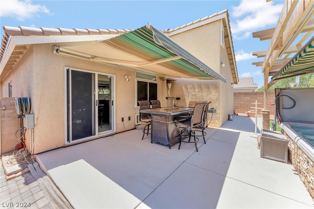5892 Sierra Medina Avenue