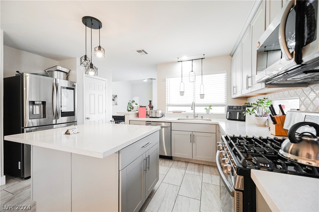 2600 Trotwood Lane