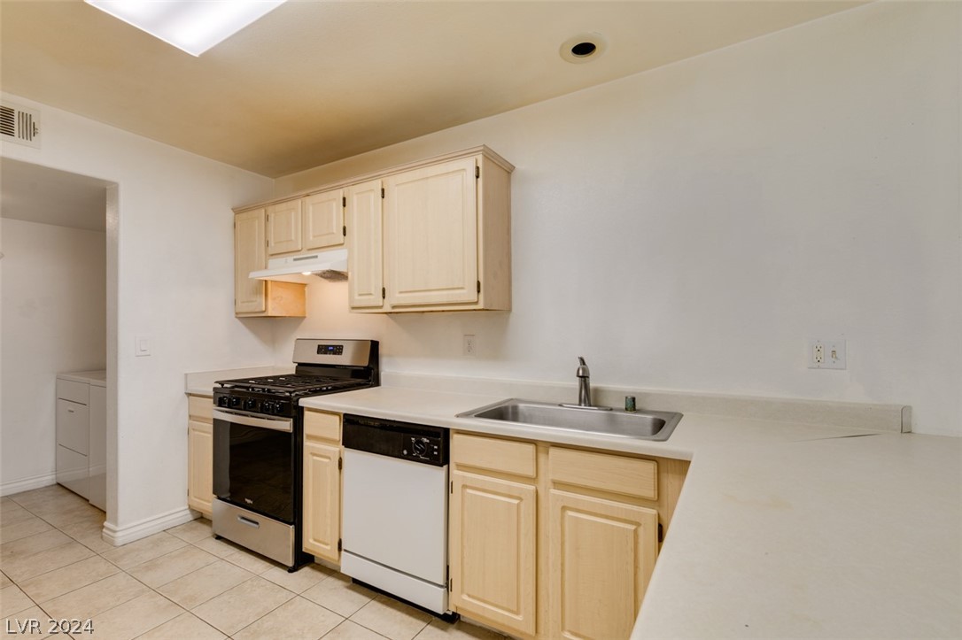 1617 Hennepin Drive