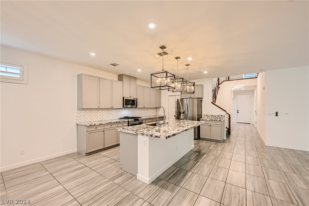 3237 Vittoria Avenue