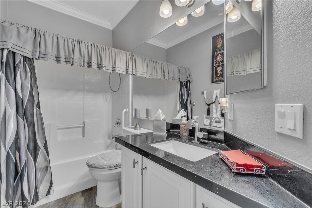 5781 Ivy Vine Court