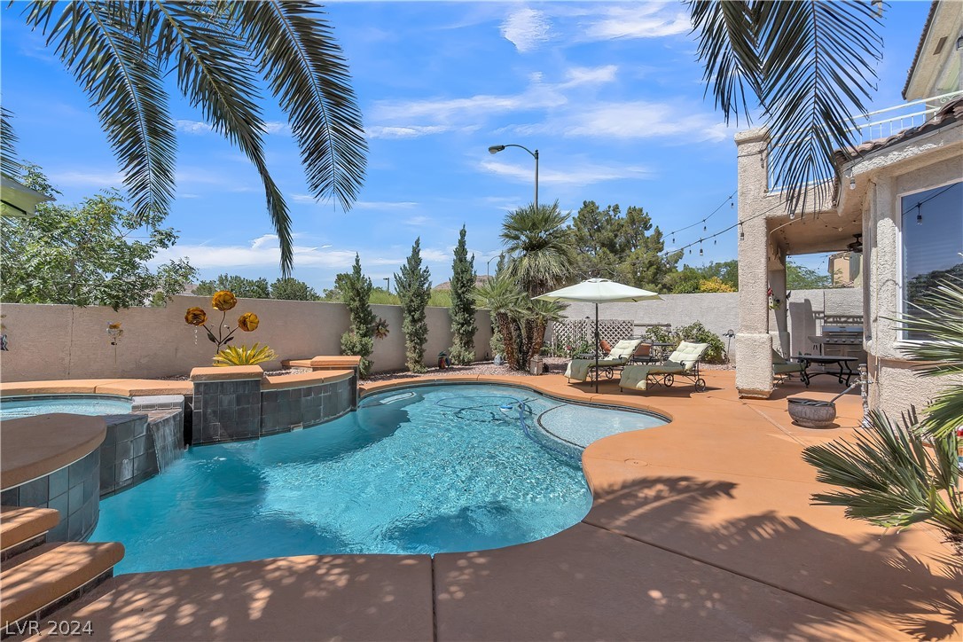 5781 Ivy Vine Court