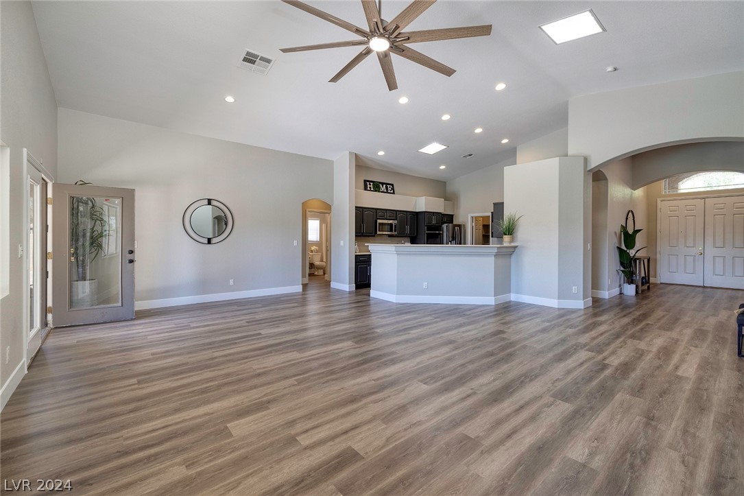 5201 Primrose Flower Avenue