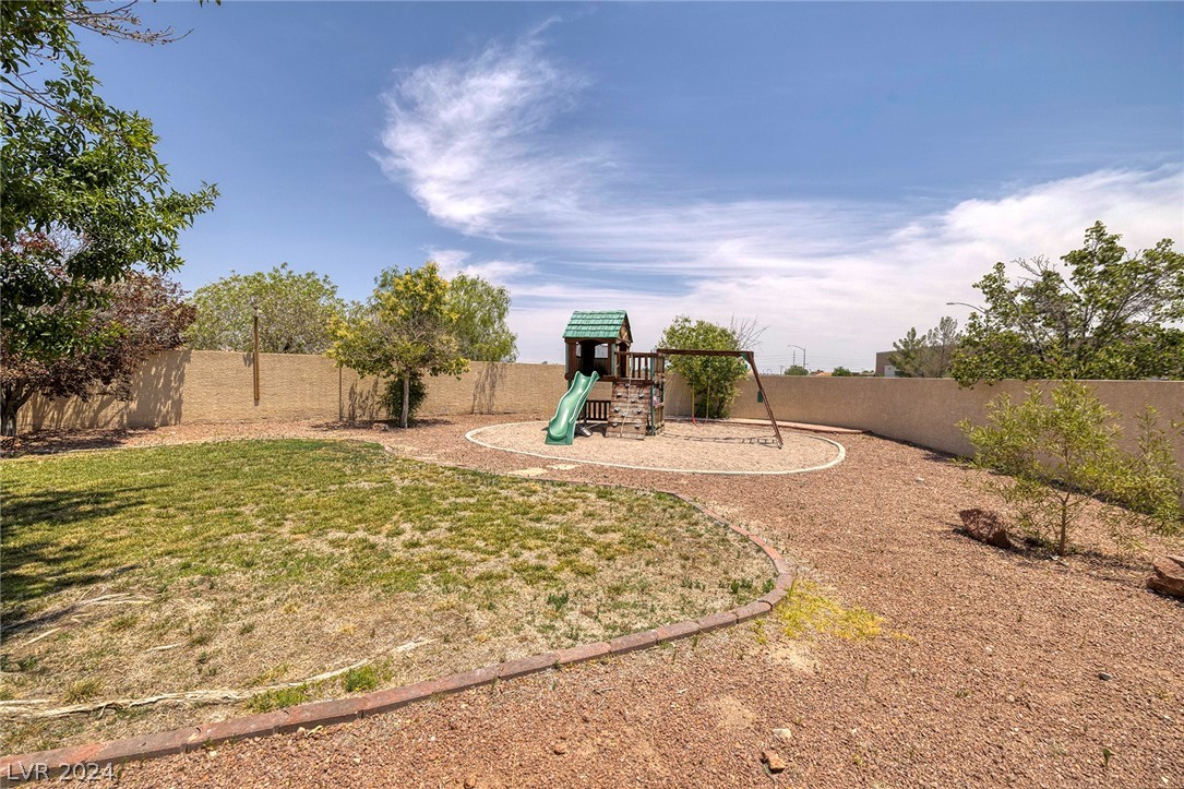 5201 Primrose Flower Avenue