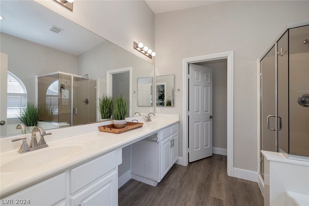 5201 Primrose Flower Avenue