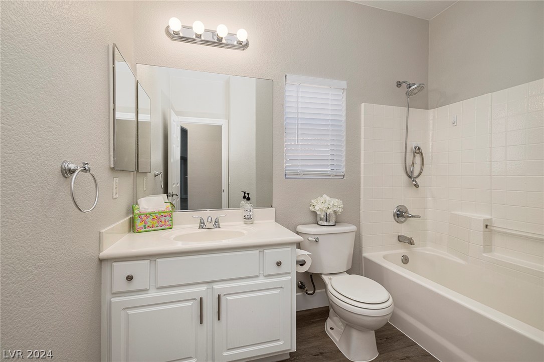 5201 Primrose Flower Avenue