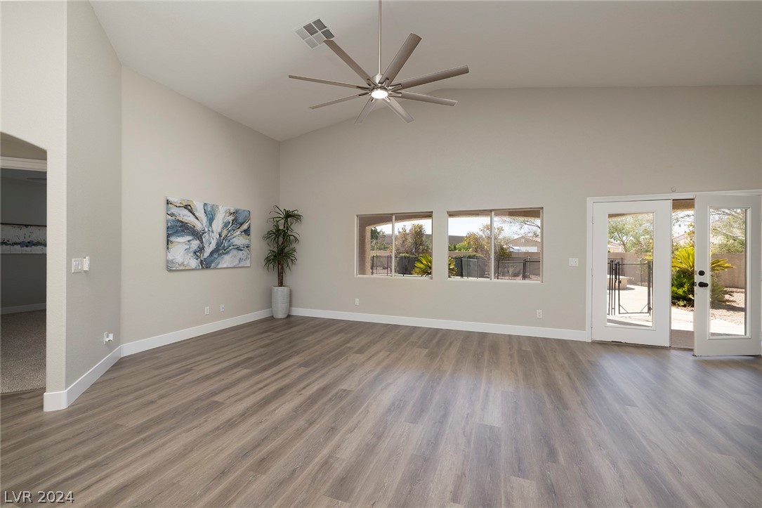 5201 Primrose Flower Avenue