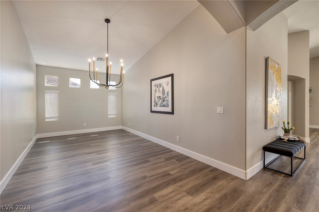 5201 Primrose Flower Avenue