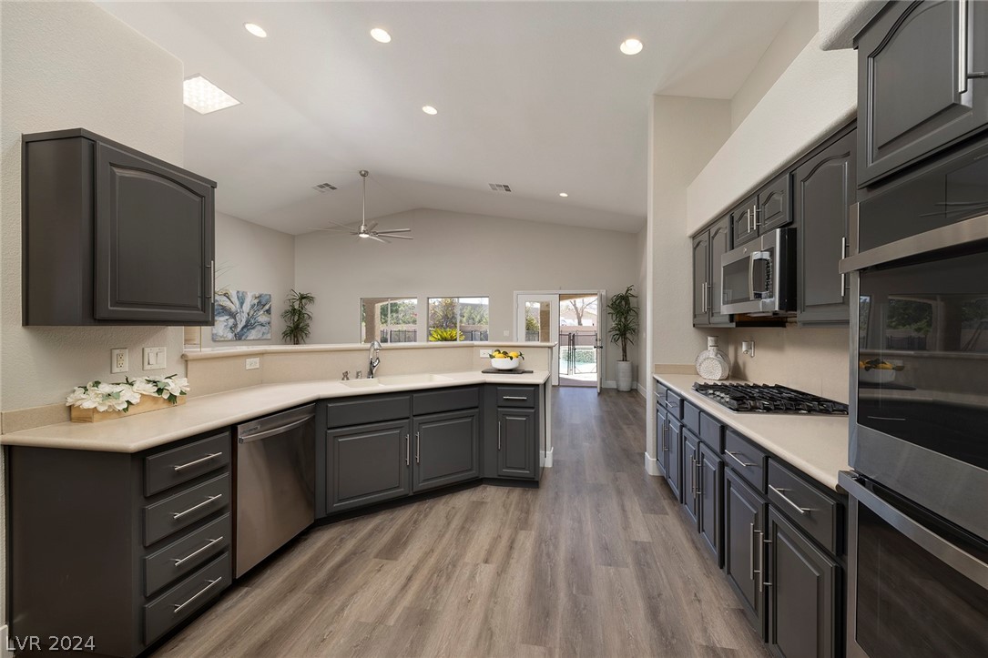 5201 Primrose Flower Avenue