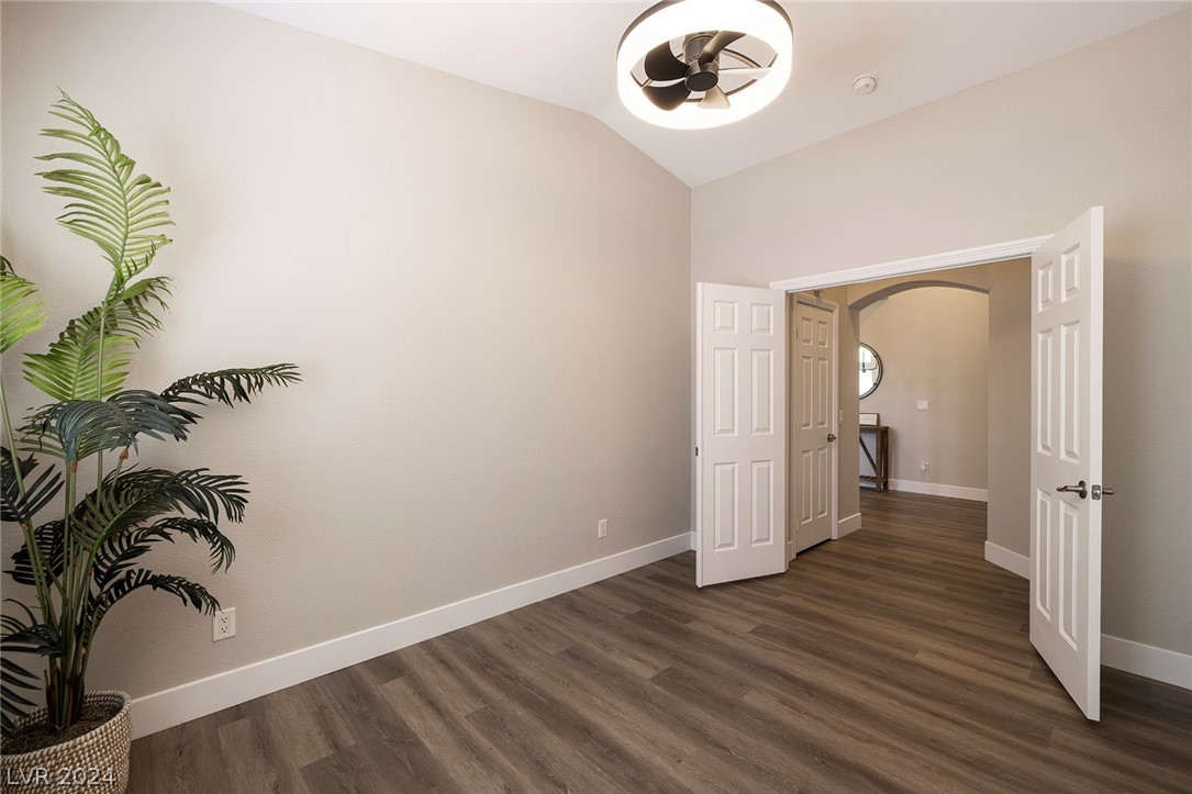 5201 Primrose Flower Avenue