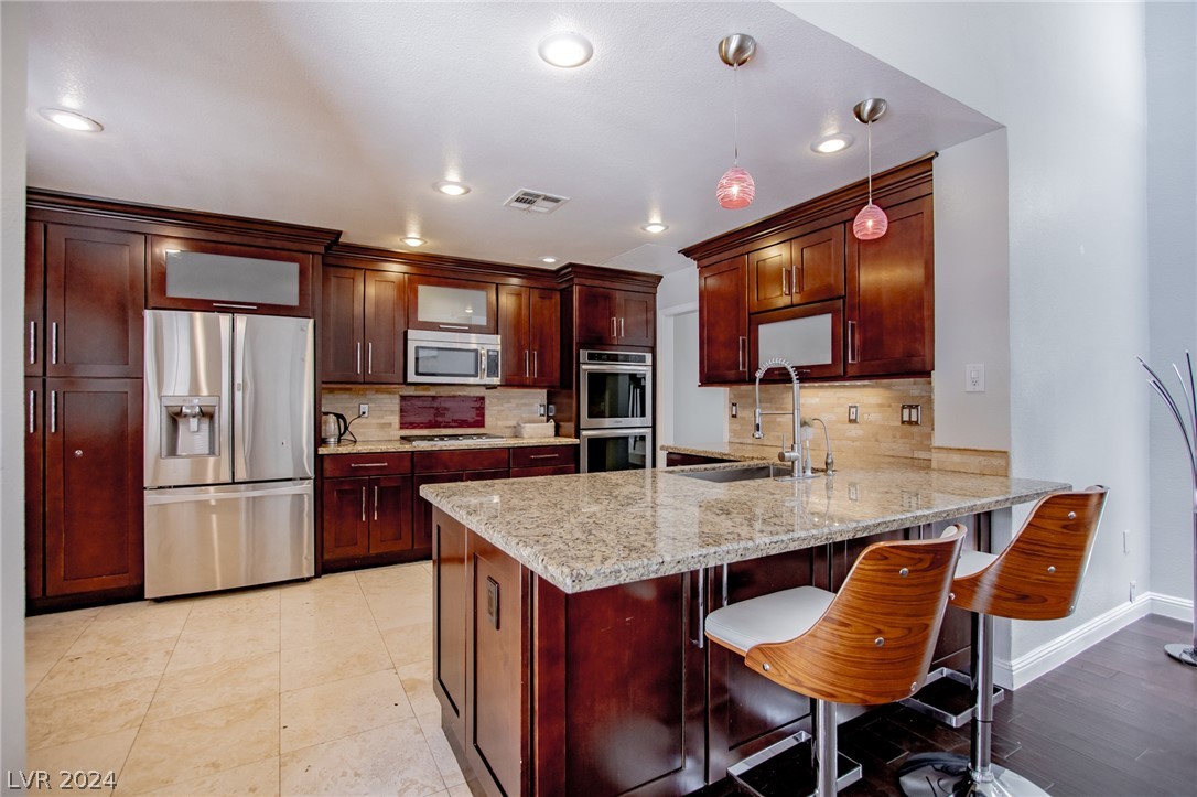 9713 Falling Star Avenue