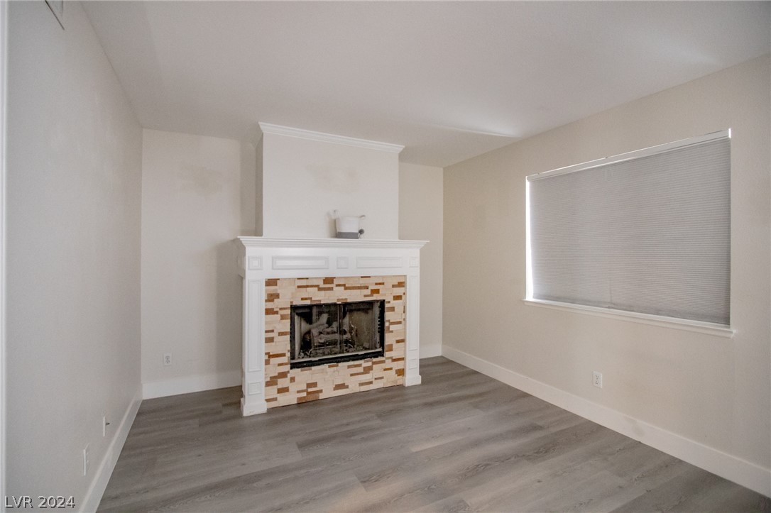 9713 Falling Star Avenue