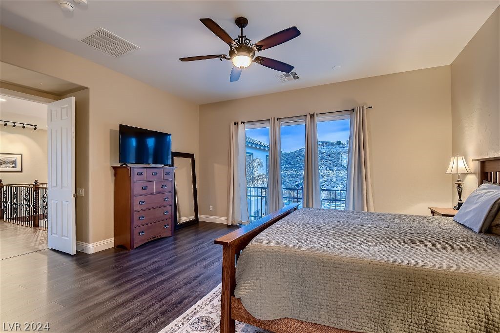 2432 Tyneside Street