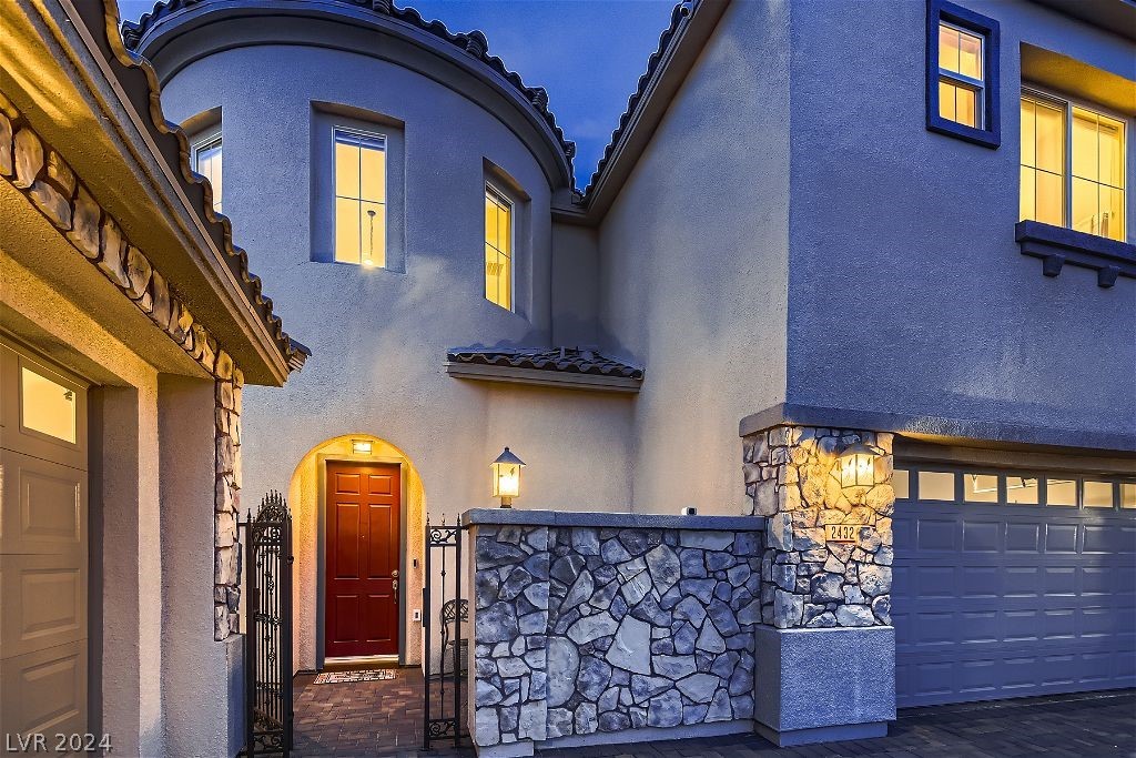 2432 Tyneside Street