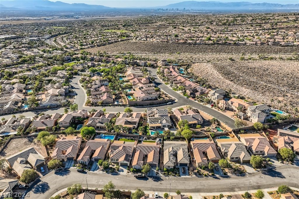 2432 Tyneside Street