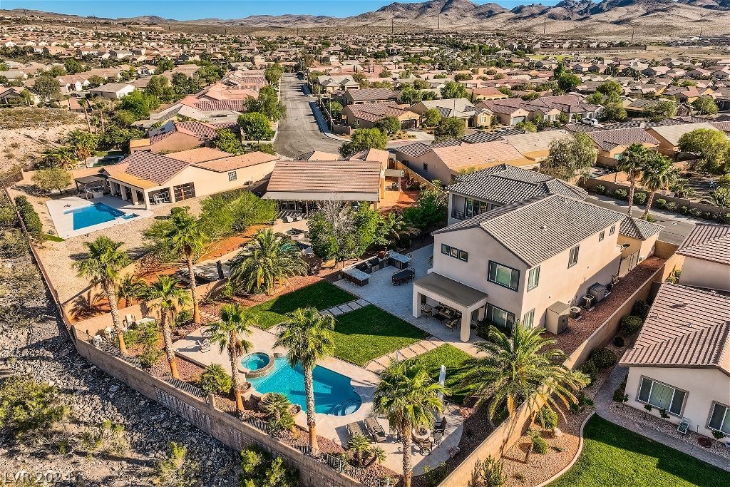 2432 Tyneside Street