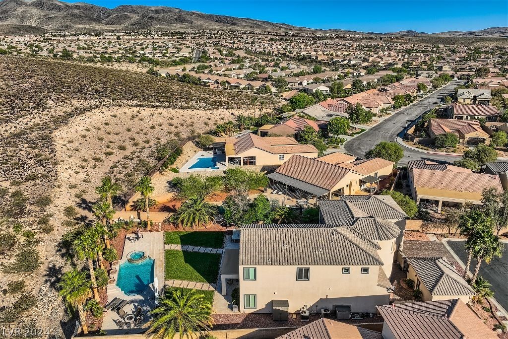 2432 Tyneside Street