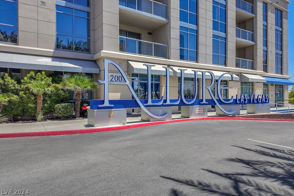 200 West Sahara Avenue 2601