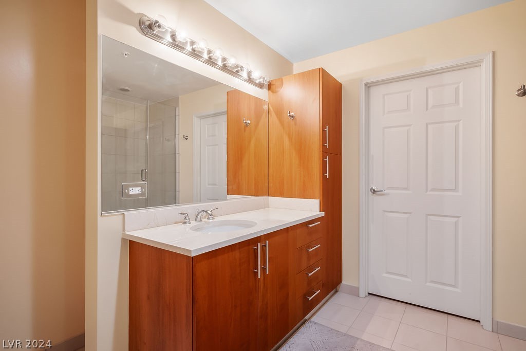 200 West Sahara Avenue 2601