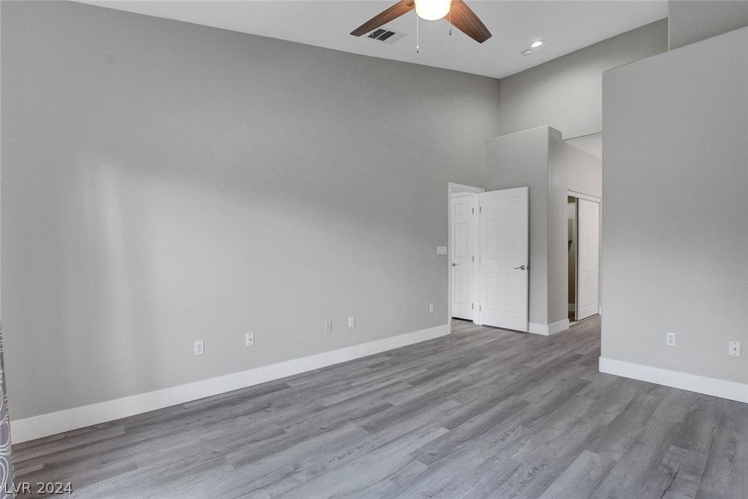 9645 Donner Springs Avenue