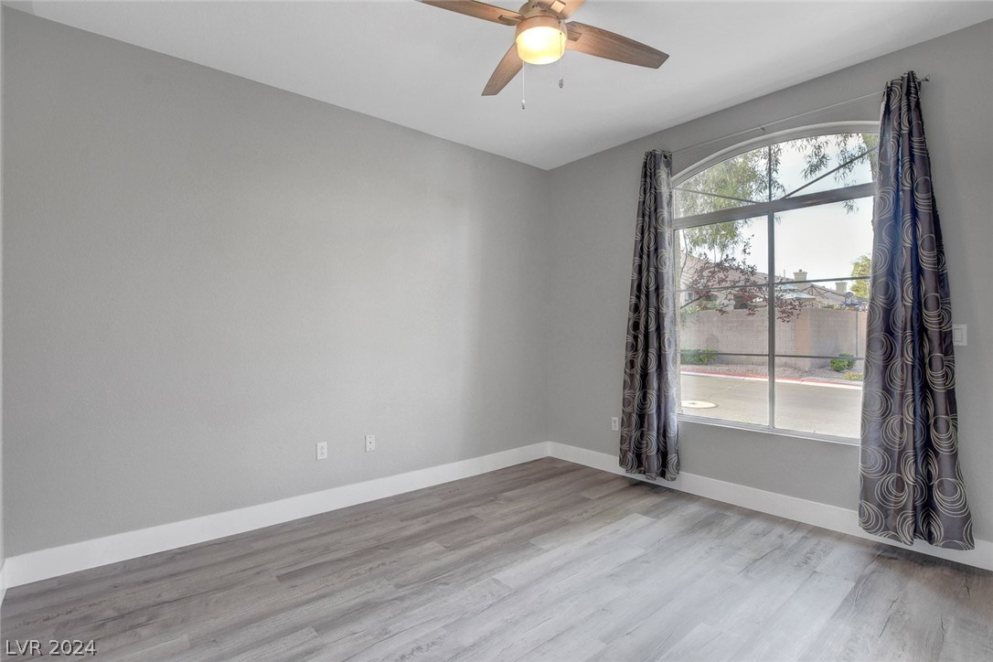 9645 Donner Springs Avenue