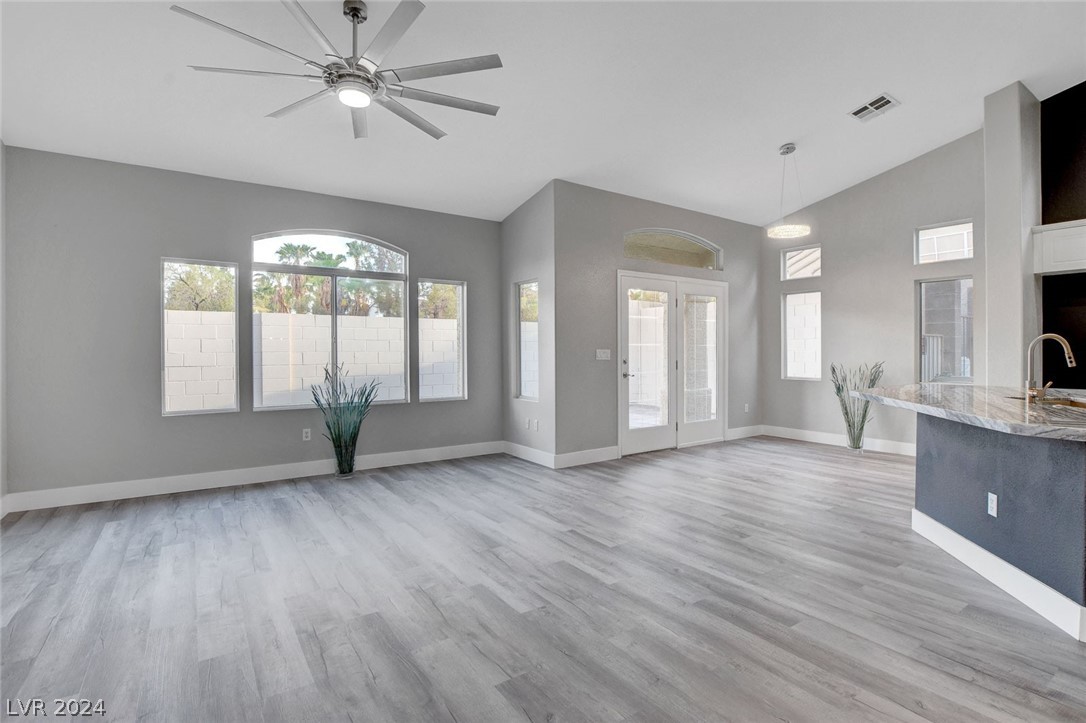 9645 Donner Springs Avenue