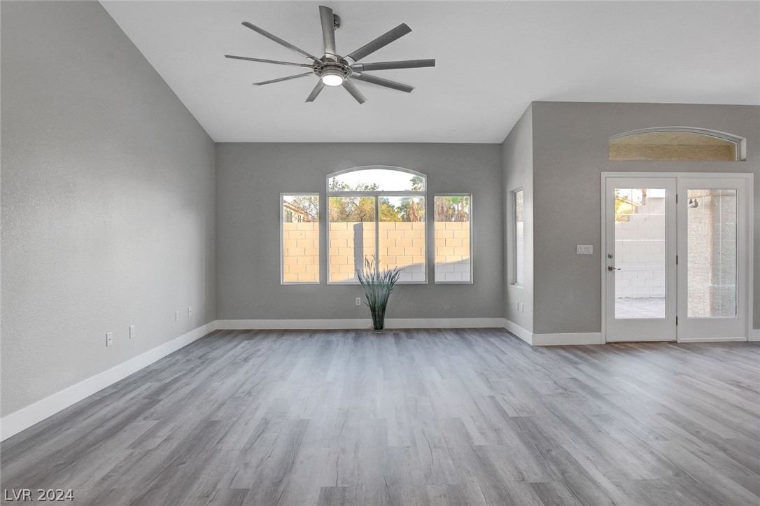 9645 Donner Springs Avenue